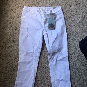 Rewash distressed white jeans